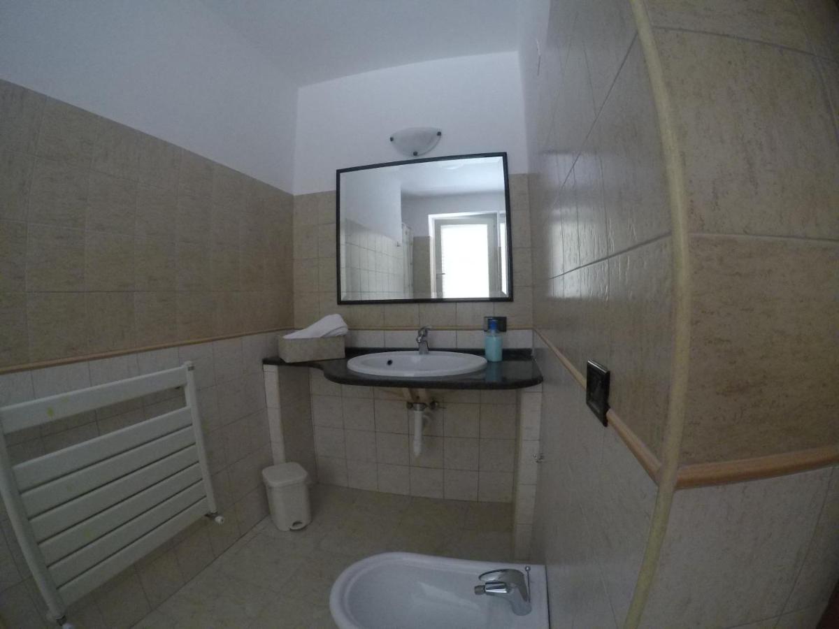 B&B Bassu 보사 외부 사진